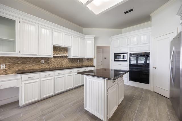 Building Photo - 2318 Southbay Cir