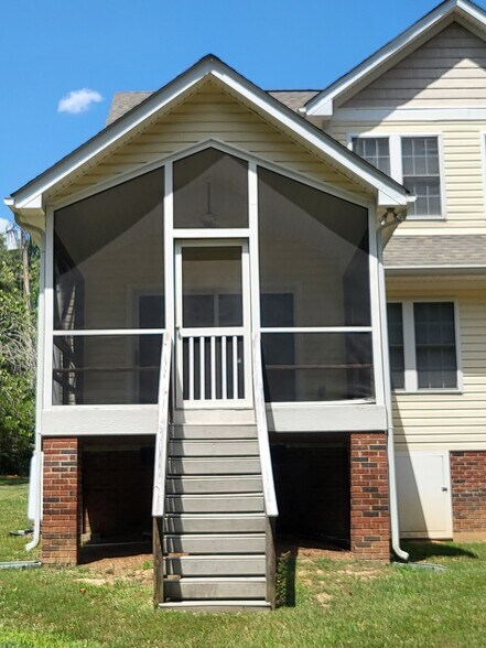 Outside view of screened porch - 7649 Keistlers Store Rd