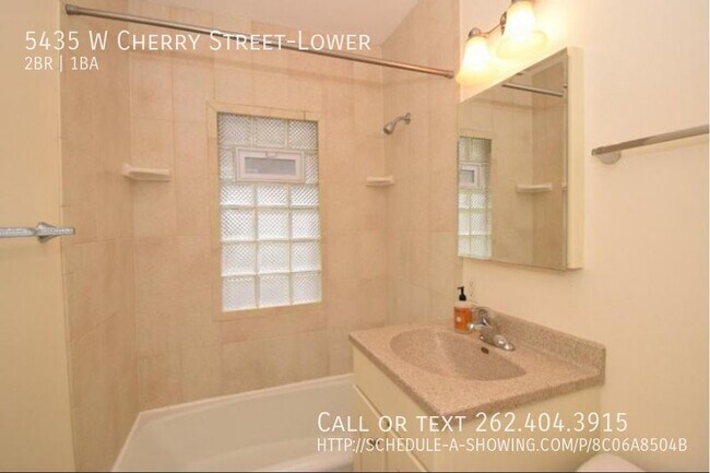 Building Photo - Two Bedroom Lower Duplex