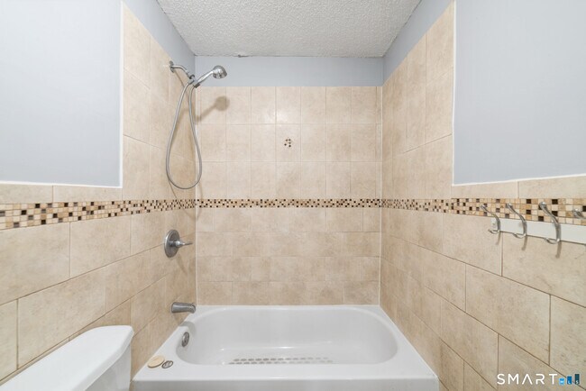 Building Photo - 705 Dixwell Ave