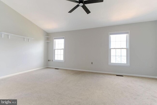 Building Photo - 21136 Winding Brook Square