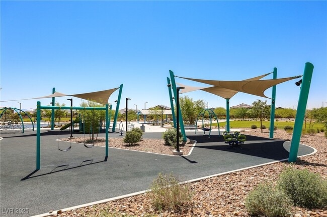 Building Photo - 4202 Lunar Cyn Ave