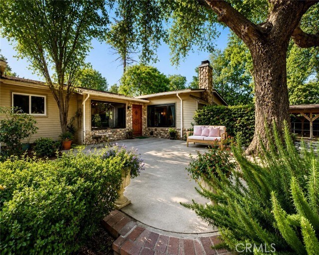 Building Photo - 9625 Aqueduct Ave