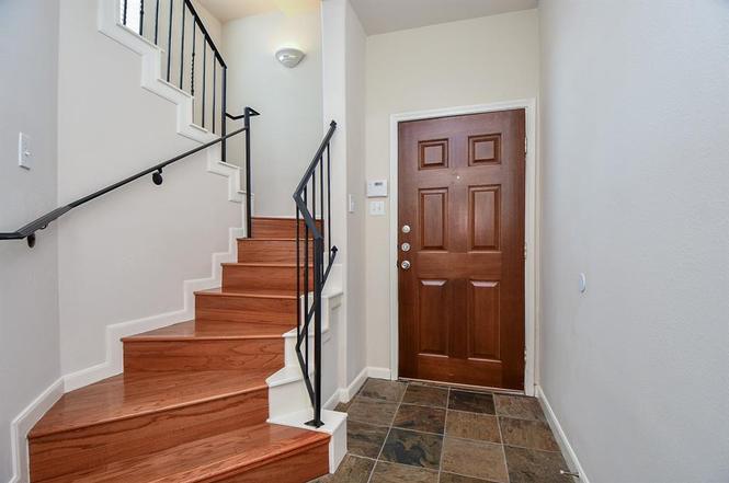 Building Photo - 4314 Koehler St