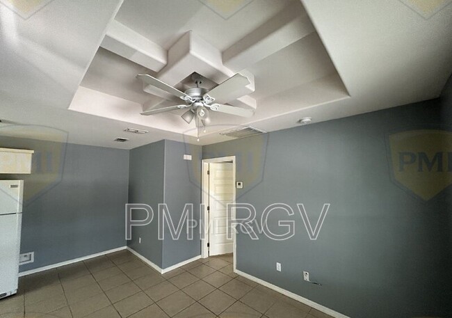 Building Photo - 1502 Quitaca Dr