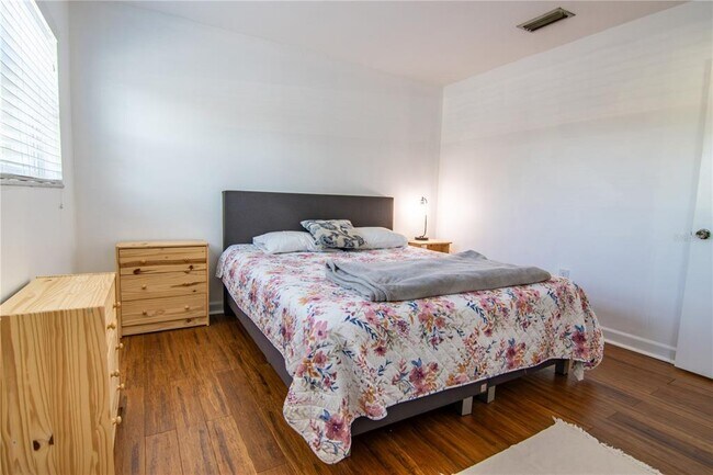 Building Photo - 4050 4th St N