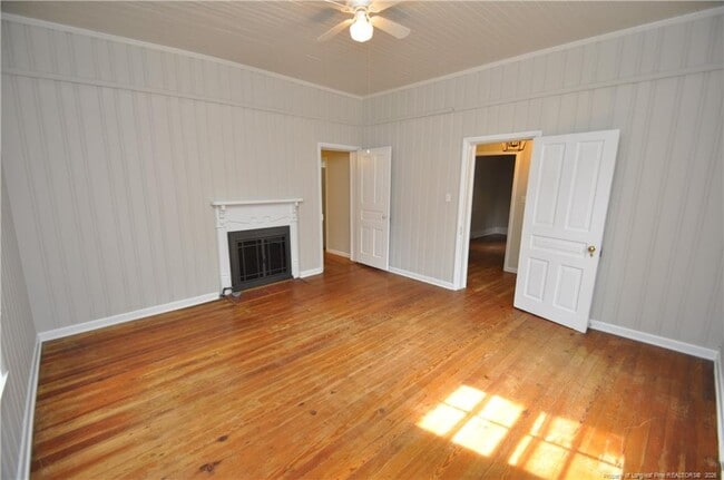 Building Photo - 310 N East St