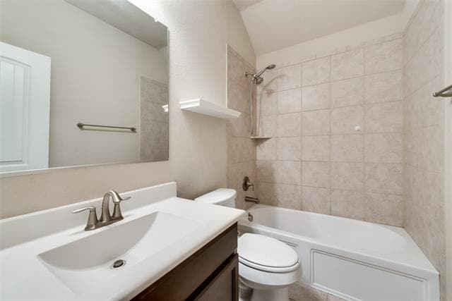 Building Photo - 16417 Stillhouse Hollow Ct