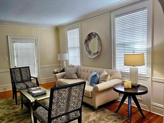 Building Photo - 3210 N Ocoee St