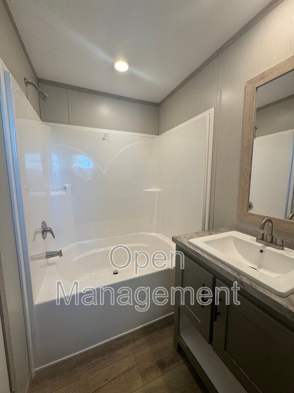 Building Photo - 8701 NE 107th Pl