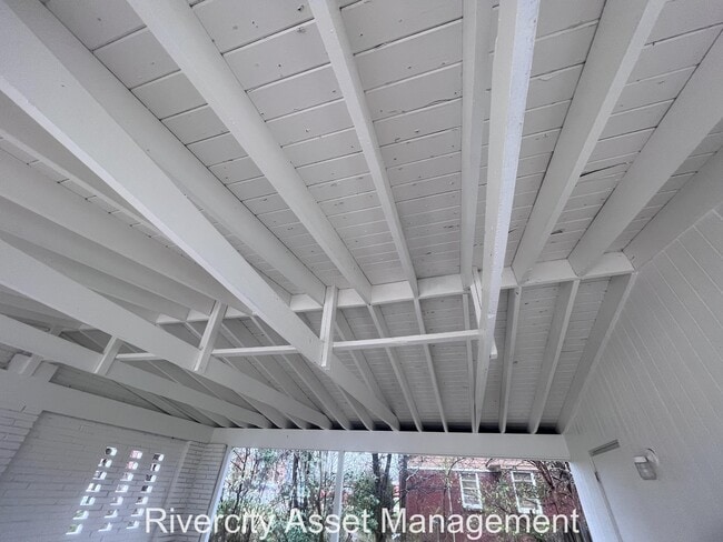 Building Photo - 1316 E Raines Rd