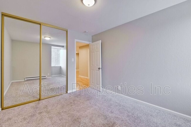 Building Photo - 505 Cypress Point Dr
