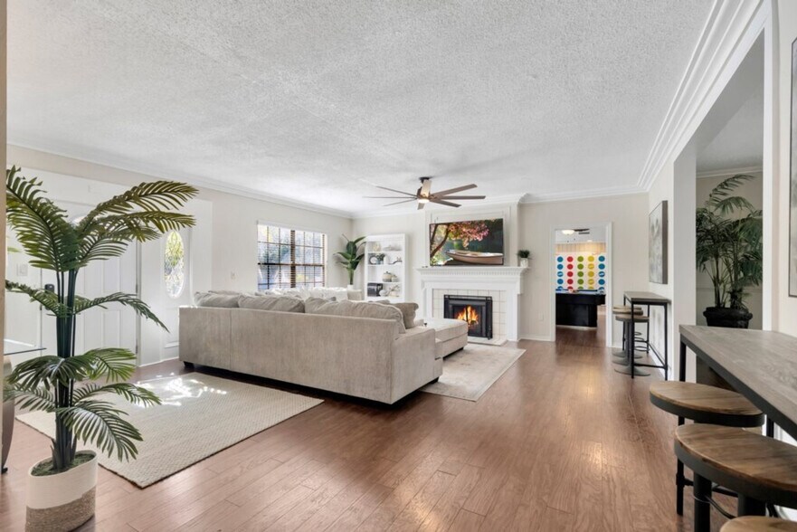 Building Photo - 1679 Tampa Rd