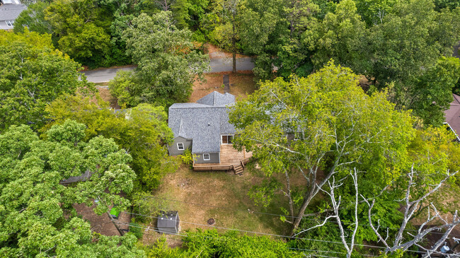 Building Photo - 949 Signal Rd