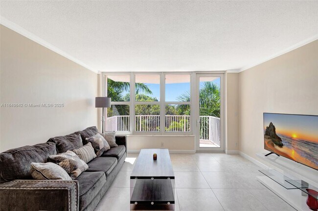 Building Photo - 3181 S Ocean Dr