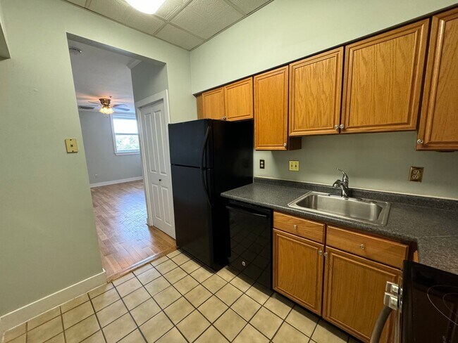 Building Photo - TWO BEDROOM CONDO in the hear of Downtown Bethlehem