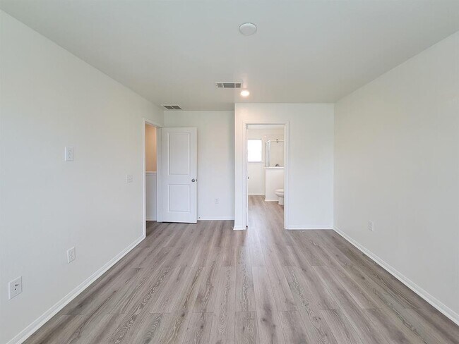 Building Photo - 16230 Dutton Clover Dr