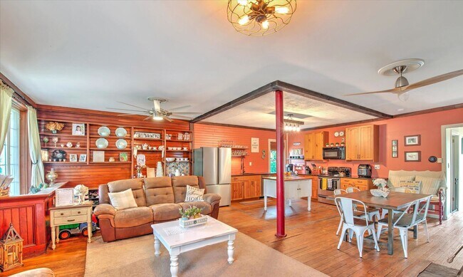 Building Photo - 3BR Jackson Home Available Now