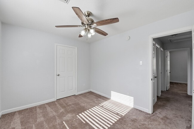 Building Photo - 11710 Fossil Rock Ln