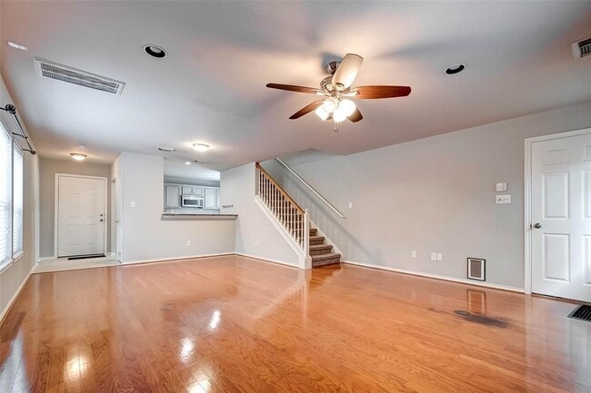 Building Photo - 1718 Redwing Cove Dr