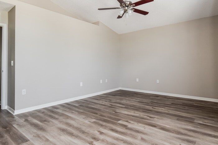 Building Photo - 1030 Brenton Leaf Dr