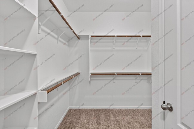 Building Photo - 10217 Eaglefire Dr