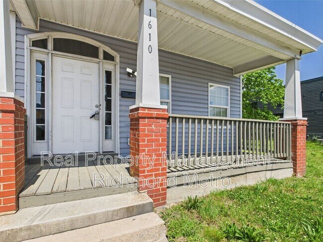 Building Photo - 1610 N 28th St