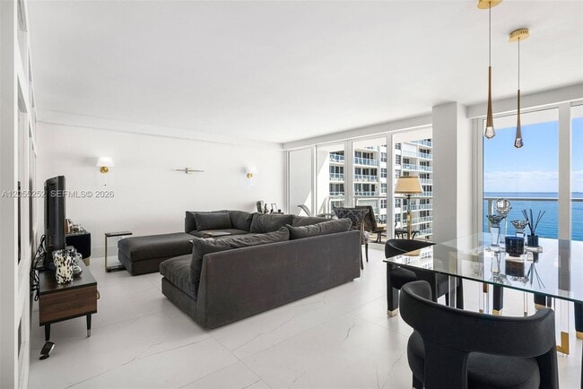 Building Photo - 4300 N Ocean Blvd