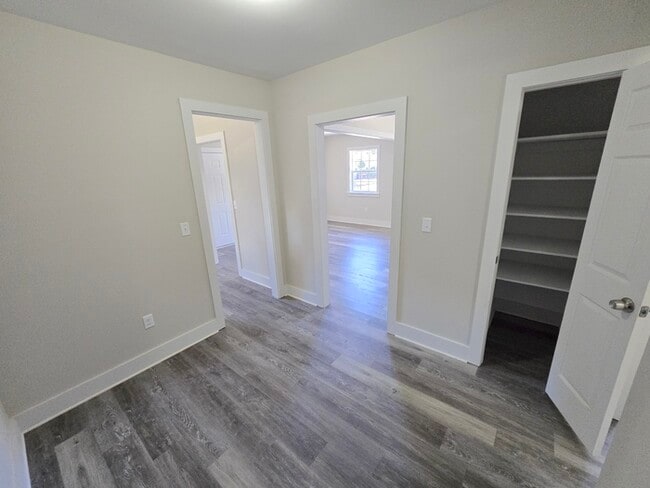 Building Photo - 9447 Peachtree St