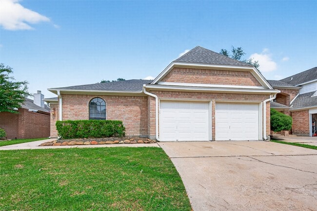 Building Photo - 4132 Deerfield Village Dr