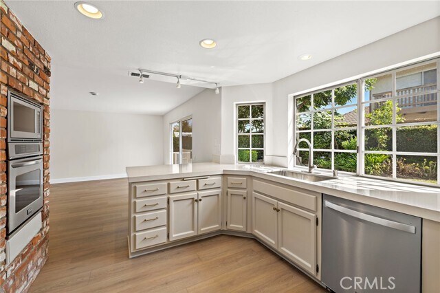 Building Photo - 28182 Bluebell Dr