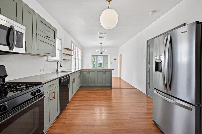 Building Photo - 2519 Stevens St