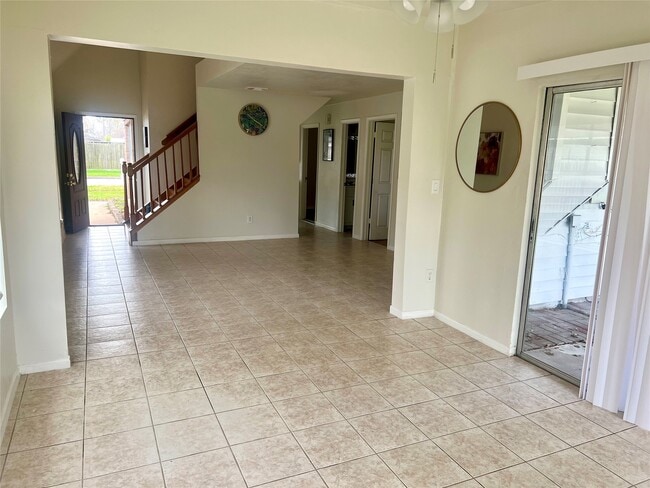 Building Photo - 11527 Chickwood Dr