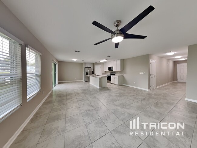 Building Photo - 10231 Old Dixie Hwy