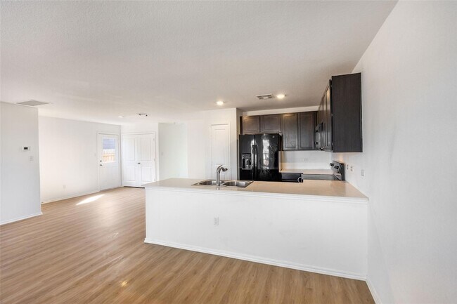 Building Photo - 1125 Largemouth Ln