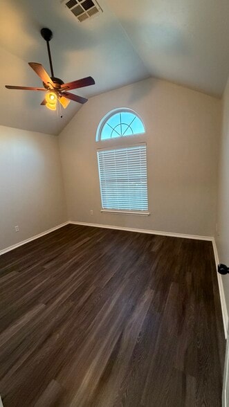 Building Photo - 2401 Chadsford Ln