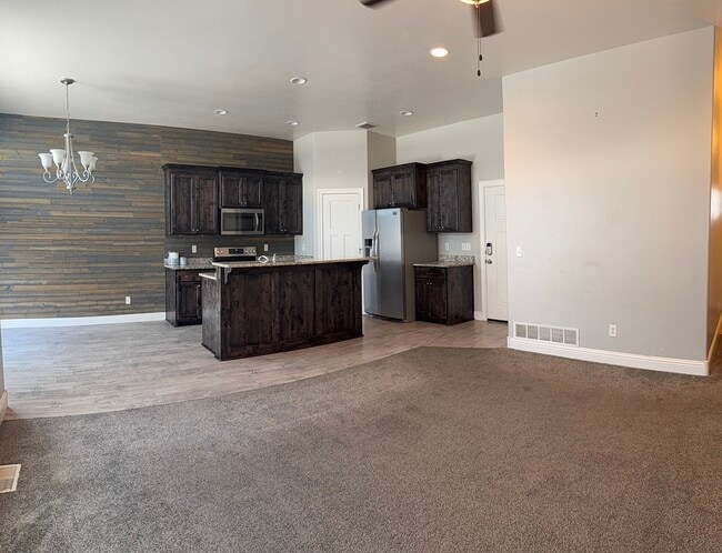 Building Photo - 311 Emery Ln