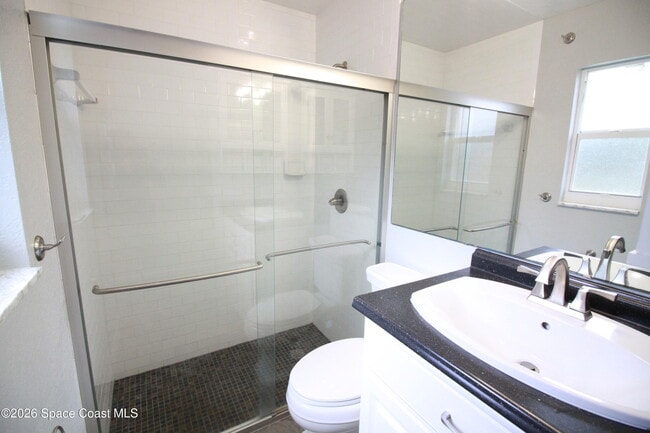 Building Photo - 3325 Elizabeth St