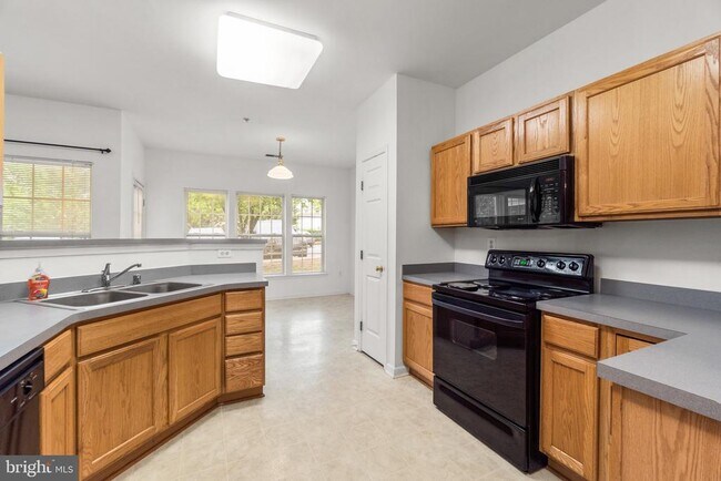 Building Photo - 9712 Ashlyn Cir