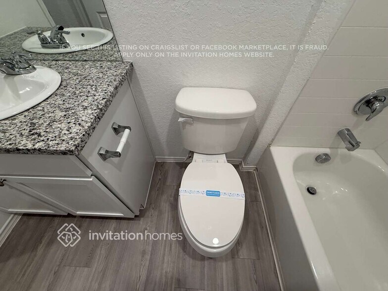 Building Photo - 135 Pasadena Pl