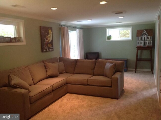 Building Photo - 3412 Ramsgate Terrace