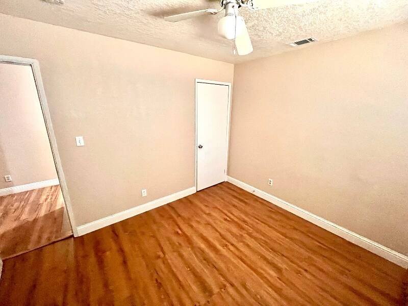 Building Photo - 312 Silver Eagle Rd