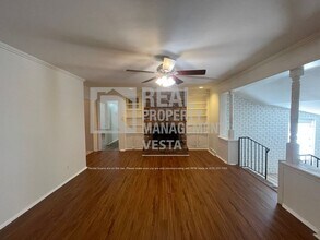 Building Photo - 240 Candler Dr