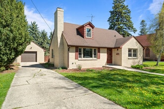 Building Photo - 11 S Church St