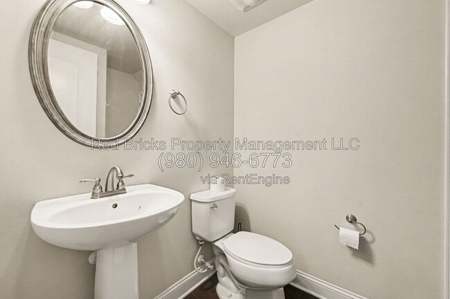 Building Photo - 9659 Camberley Ave NW