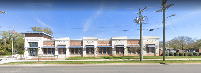 Building Photo - 1107 Beatties Ford Rd