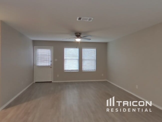 Building Photo - 9603 Littleton Grist