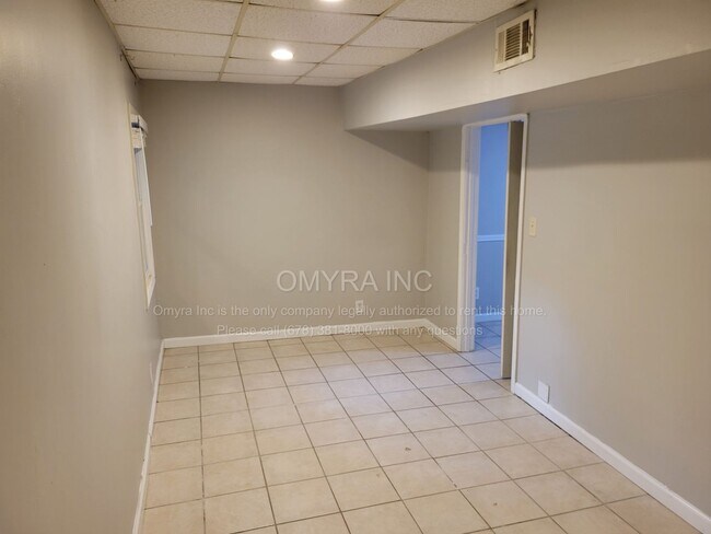 Building Photo - 506-508 Scott Boulevard