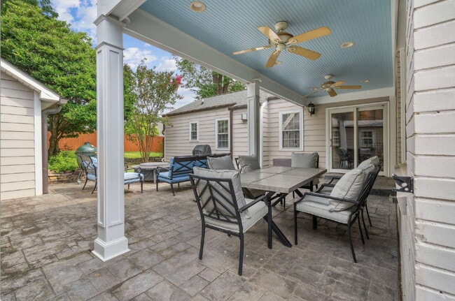 Building Photo - Charming Raleigh Retreat: 4-Bedroom Haven ...
