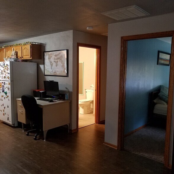 Building Photo - 1040 Cedar St